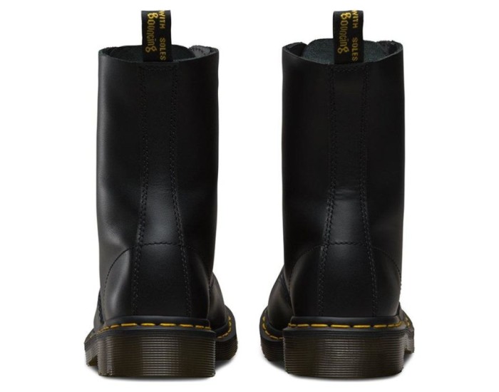 Dr Martens 1490 Black Fine Haircell
